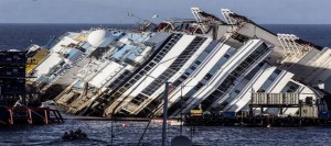 Concordia: già emersi 4 metri di relitto