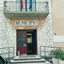 Bandiere a lutto a Capalbio