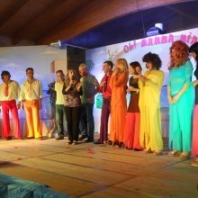 L'Allegra Compagnia in "Oh! Mamma Mia..."