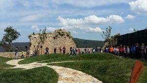 giardino-norma-parenti-con-i-bambini-delle-scuole
