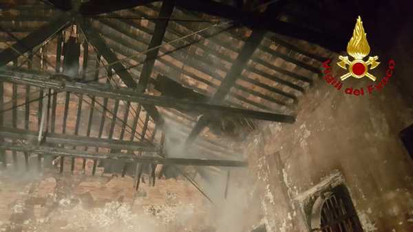Incendio ex Ilva Follonica 5