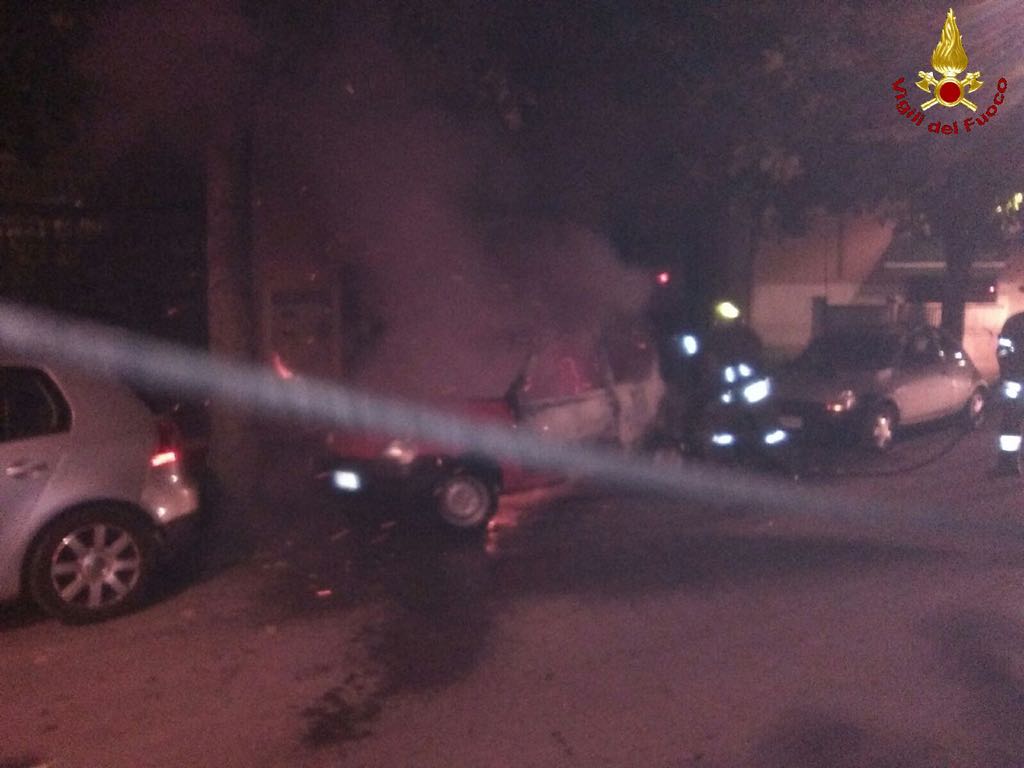 Auto bruciata Follonica 2