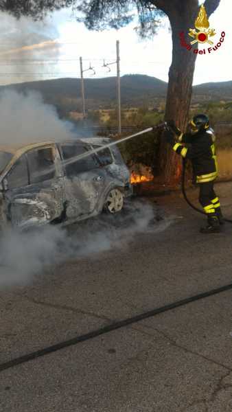 Incendio auto Fonteblanda