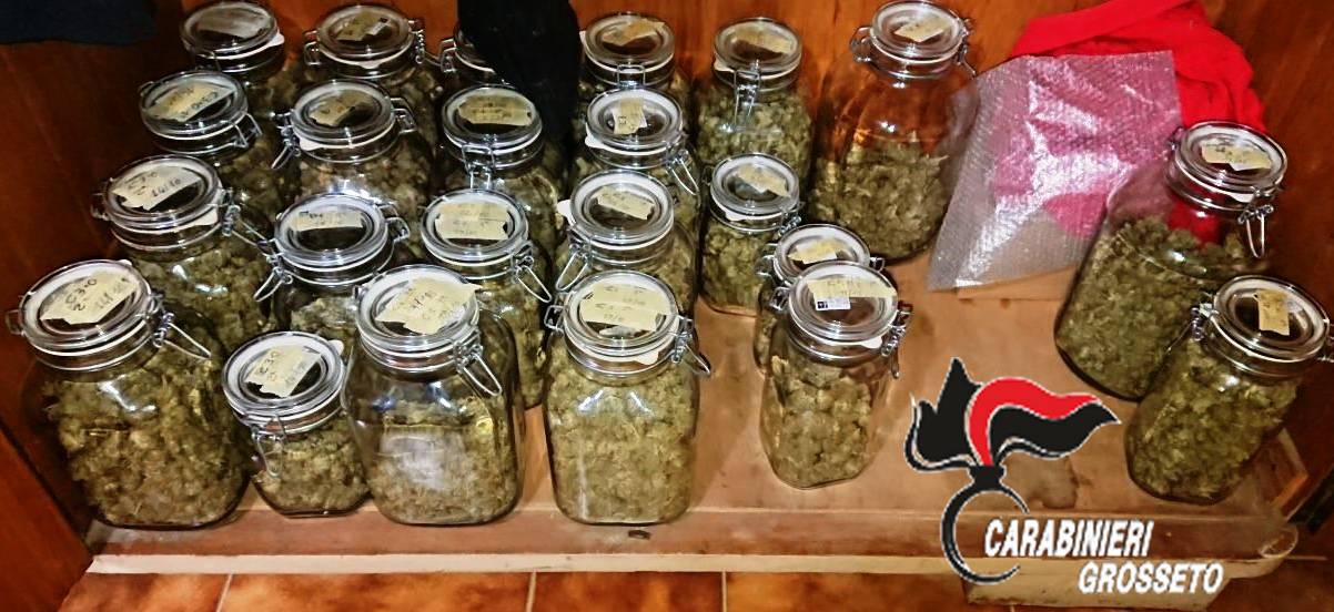 Barattoli marijuana