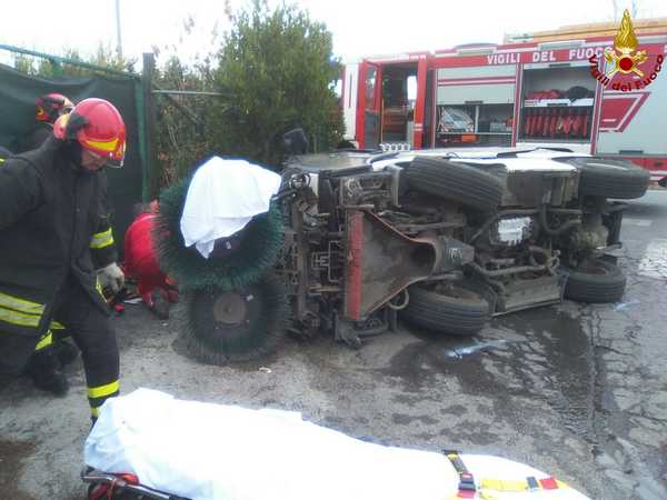 Incidente spazzatrice Follonica 4