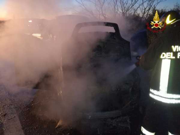 Incendio auto Montepescali 3