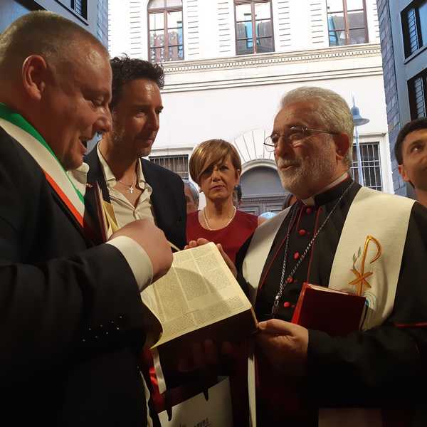 Donazione vescovo Rodolfo biblioteca